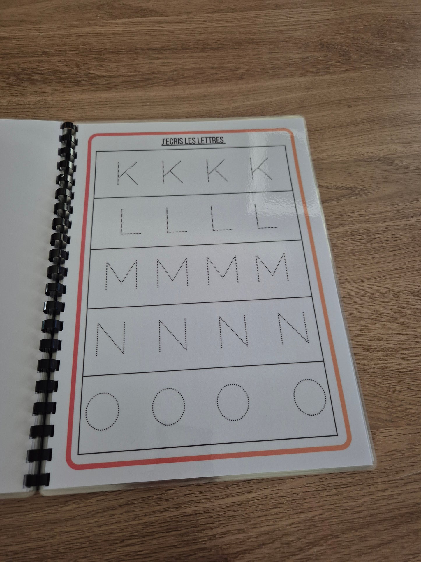 Livret d'activité j'écris l'alphabet et les chiffres