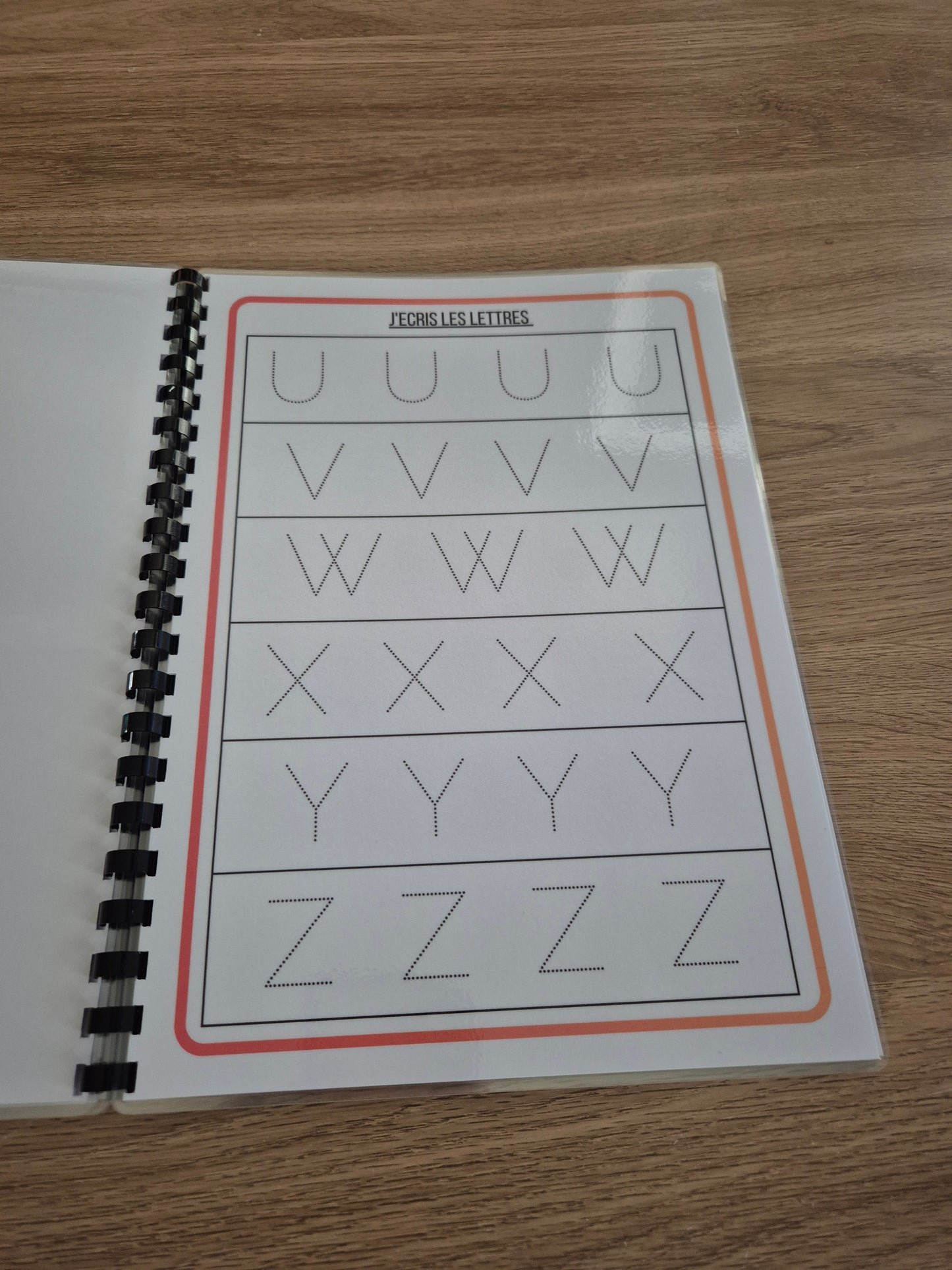 Livret d'activité j'écris l'alphabet et les chiffres